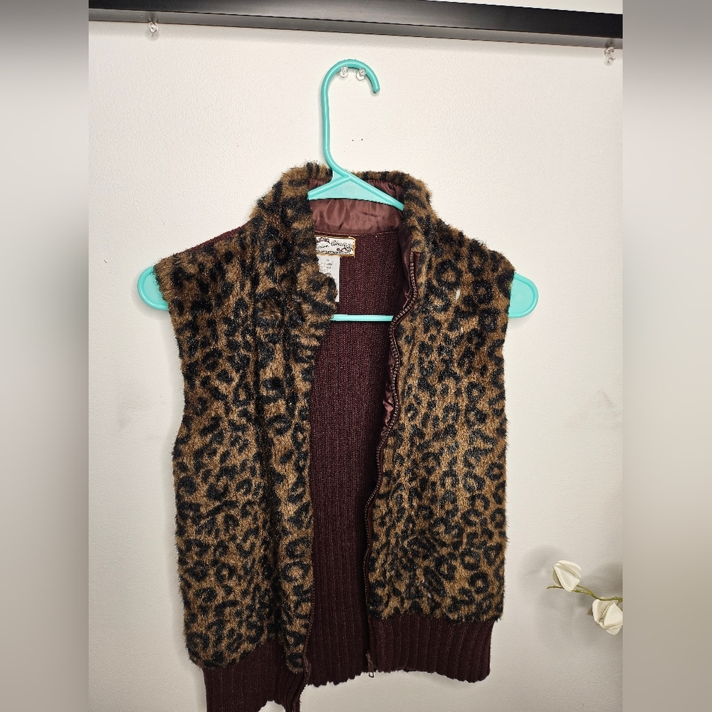Animal prints fur vest